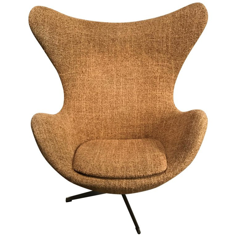 Egg Chair by Arne Jacobsen for Fritz Hansen Grand Central Inc